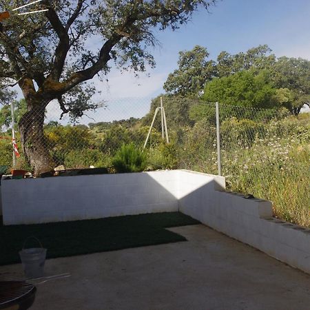 Villa Saudade, Casa Entre Encinas El Castillo de las Guardas Eksteriør bilde
